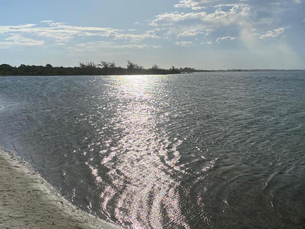 Apartamento No Golden Lake - Pe Na Areia, Agua De Coco E Cervejinha Араял до Кабо Екстериор снимка